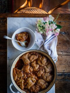 Souskuitjies is vir my sinoniem aan my ma, en vandag vier ons haar verjaarsdag 🤍
Resep kom uit my my kookboek Kosbaar.
#souskuitjies #kosbaar