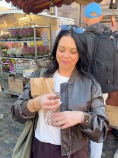 Roasted chestnuts 🌰
Thank you @lora_naydenova for introducing it to me on our Germany Culinary Tour.
Moments in the beautiful Freiburg
#germanyculinary