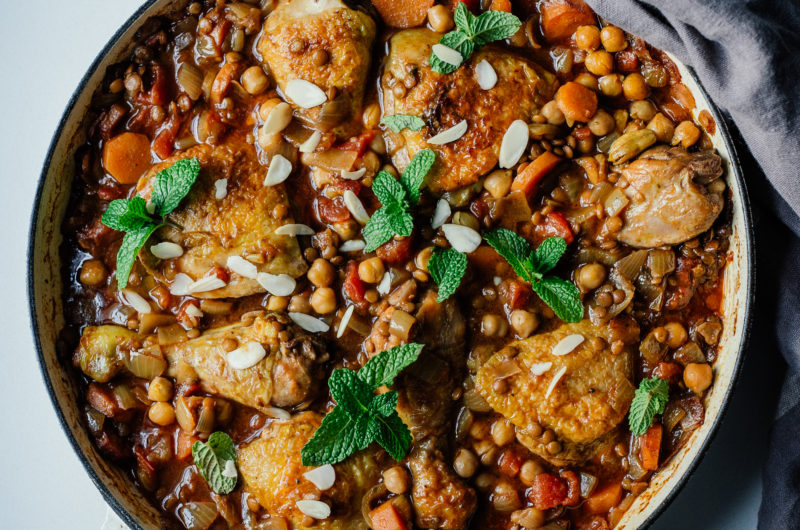 Fragrant chicken and chickpea curry